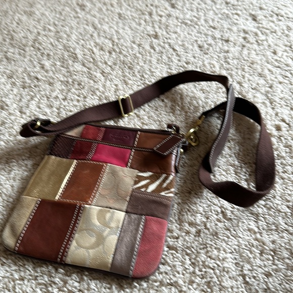 Coach Crossbody purse - Picture 3 of 4